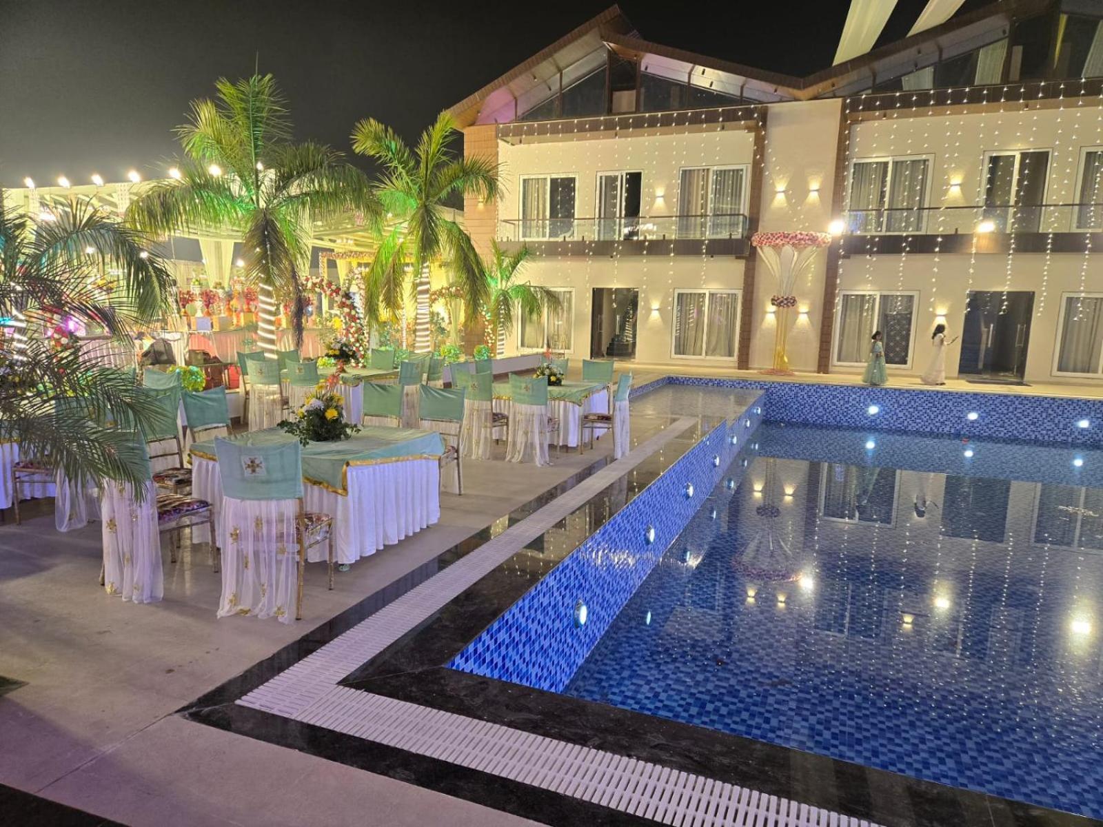 Hotel Divine Banaras By 4*