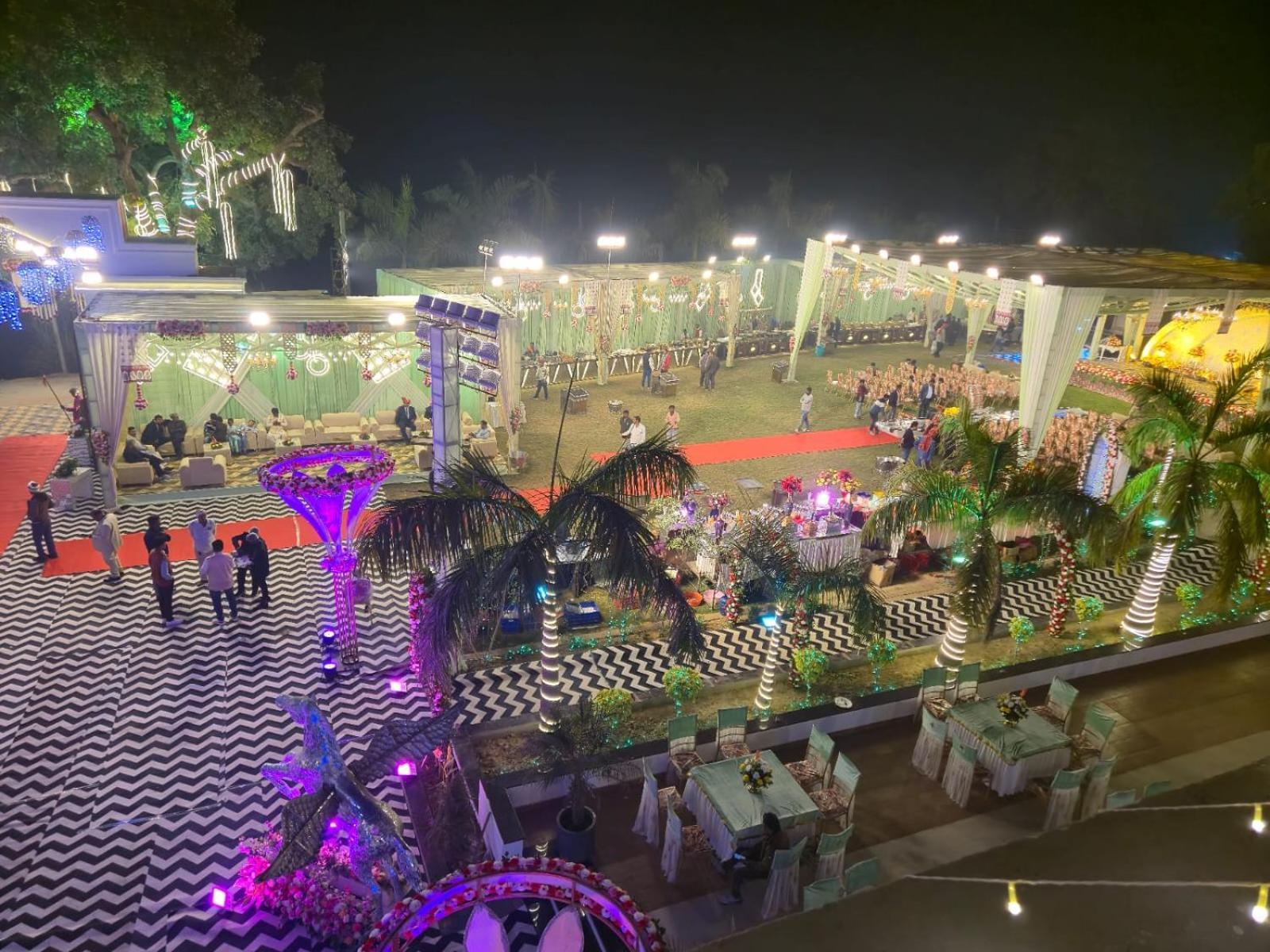 Divine Banaras By Hotel